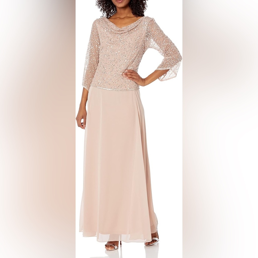 Elegant Women's Cream Dress